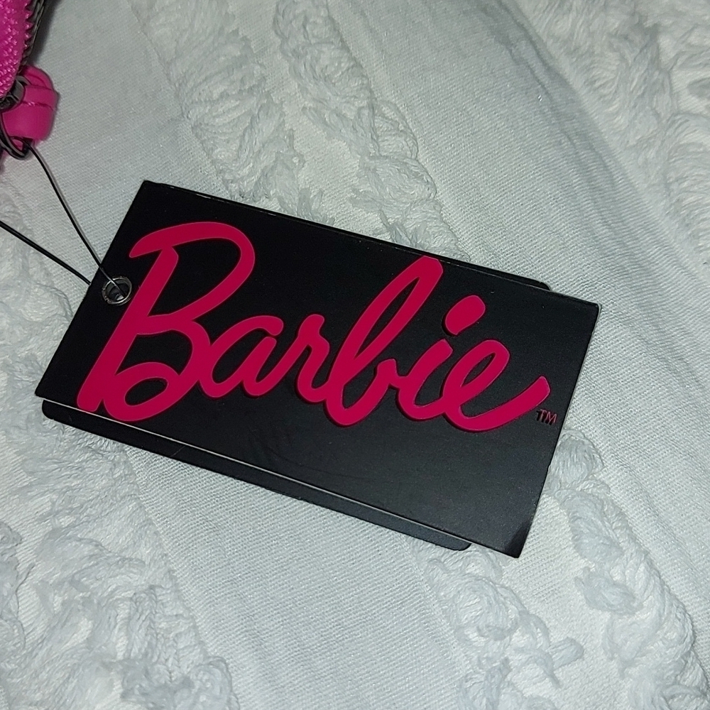 Barbie Makeup Case by Forever 21 - Picture 4 of 8